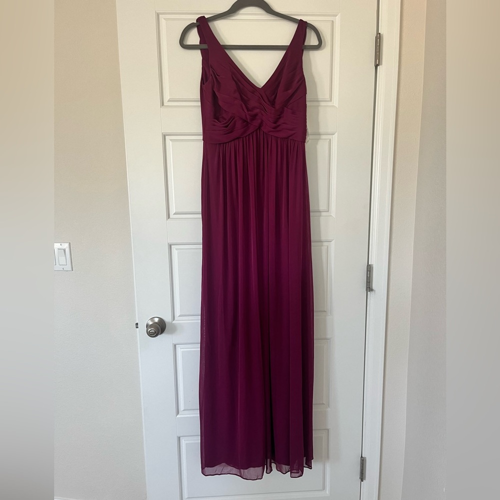 David’s bridal bridesmaid dress in Sangria | size 6 | NWT